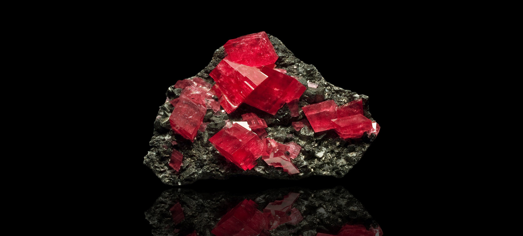 Rhodochrosite mineral gemstone healing and energetic properties and meaning