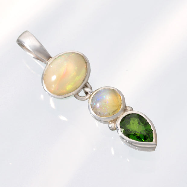 Welo Opal & Chrome Diopside Pendant