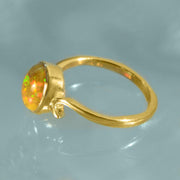 Artisan 18 kt Gold Ring with Premium Ethiopian Opal