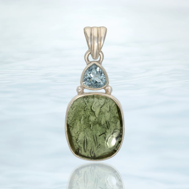 Beautiful Aquamarine & Moldavite Stone Pendant
